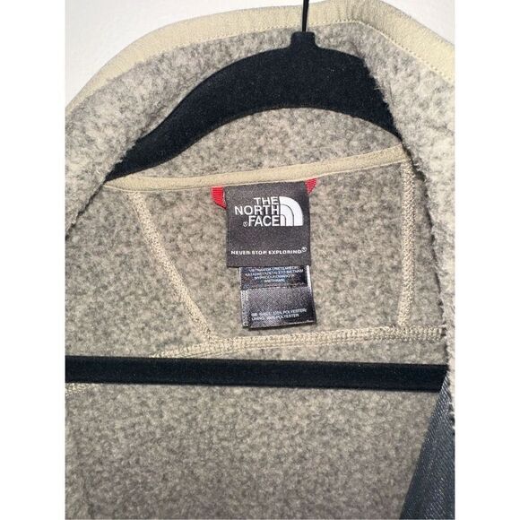 The North Face Men’s Sweater Fleece Quarter Zip, Size Small,  Heather Grey - Picture 5 of 7